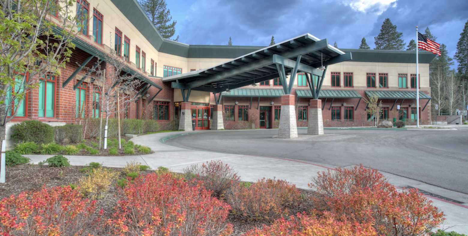 Tahoe Forest Hospital entrance exterior